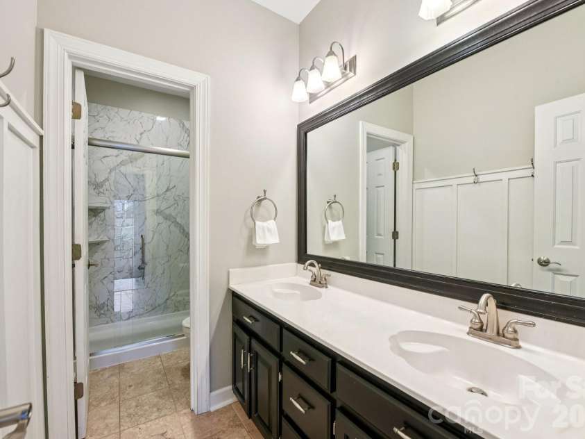 13003 Darby Chase Drive, Charlotte, NC 28277.  MLS# CAR4355354, YatesRealty ID 18356. 
