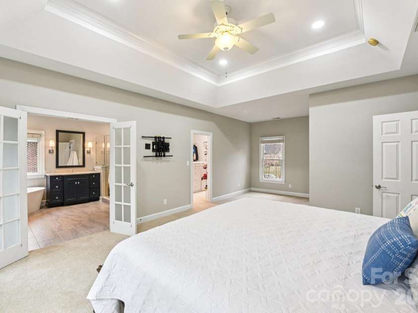 13003 Darby Chase Drive, Charlotte, NC 28277.  MLS# CAR4355354, YatesRealty ID 18356. 