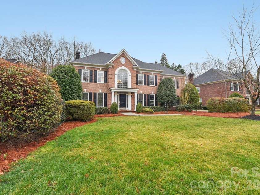 13003 Darby Chase Drive, Charlotte, NC 28277.  MLS# CAR4355354, YatesRealty ID 18356. 
