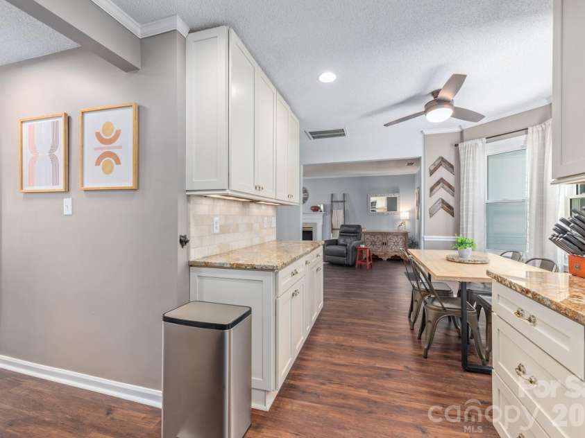 14442 Planters Knob Lane, Charlotte, NC 28273.  MLS# CAR4375802, YatesRealty ID 18357. 