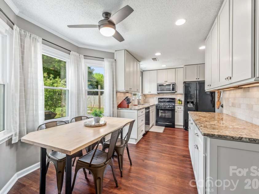 14442 Planters Knob Lane, Charlotte, NC 28273.  MLS# CAR4375802, YatesRealty ID 18357. 