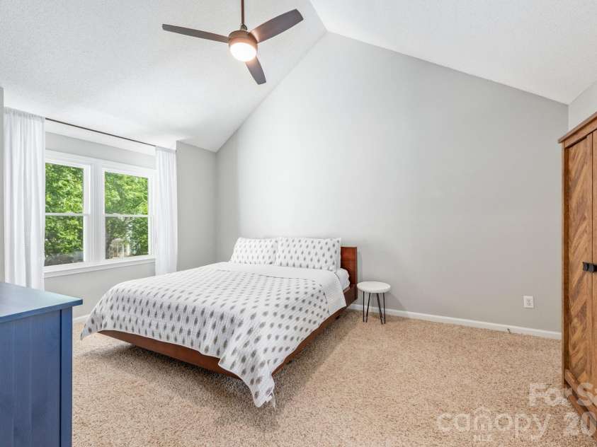 14442 Planters Knob Lane, Charlotte, NC 28273.  MLS# CAR4375802, YatesRealty ID 18357. 