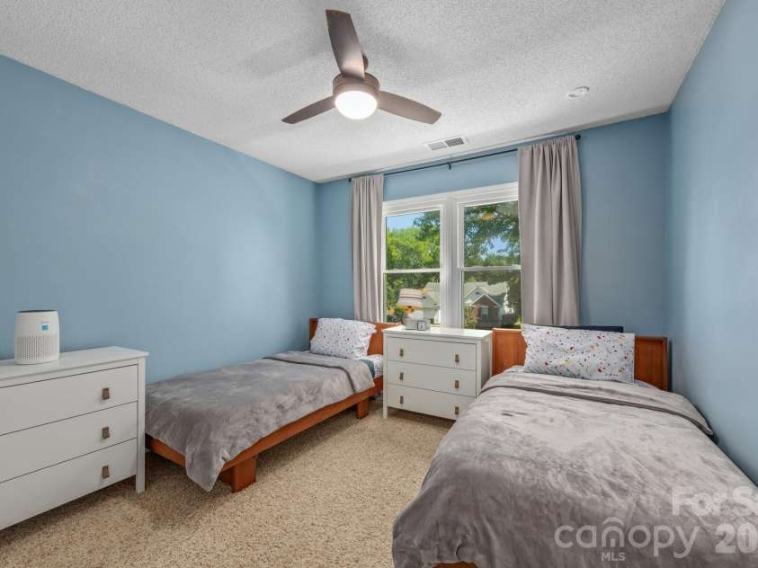 14442 Planters Knob Lane, Charlotte, NC 28273.  MLS# CAR4375802, YatesRealty ID 18357. 