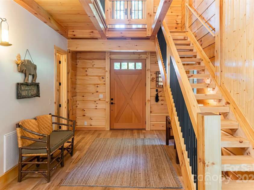 103 Blue Sky Lane, Hendersonville, NC 28792.  MLS# CAR4268920, YatesRealty ID 18359. Foyer