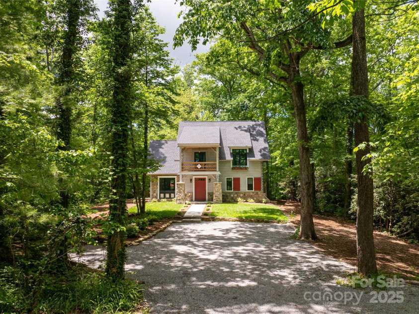 103 Blue Sky Lane, Hendersonville, NC 28792.  MLS# CAR4268920, YatesRealty ID 18359. Front exterior
