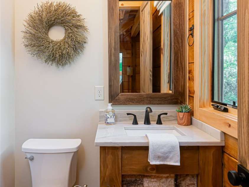 103 Blue Sky Lane, Hendersonville, NC 28792.  MLS# CAR4268920, YatesRealty ID 18359. Powder bathr