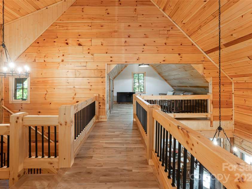 103 Blue Sky Lane, Hendersonville, NC 28792.  MLS# CAR4268920, YatesRealty ID 18359. Upper walkway