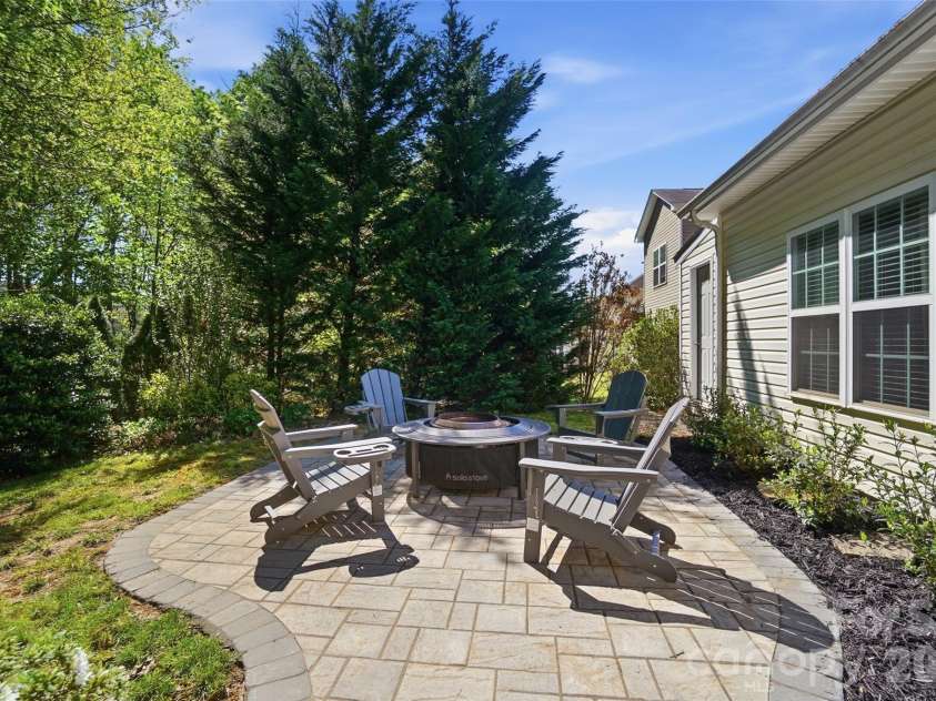 19149 Celestine Lane, Cornelius, NC 28031.  MLS# CAR4349668, YatesRealty ID 18359. 