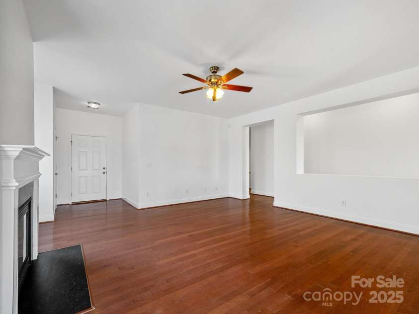 180 Stonewood Crossing Drive, Boiling Springs, SC 29316.  MLS# CAR4218446, YatesRealty ID 1836. 