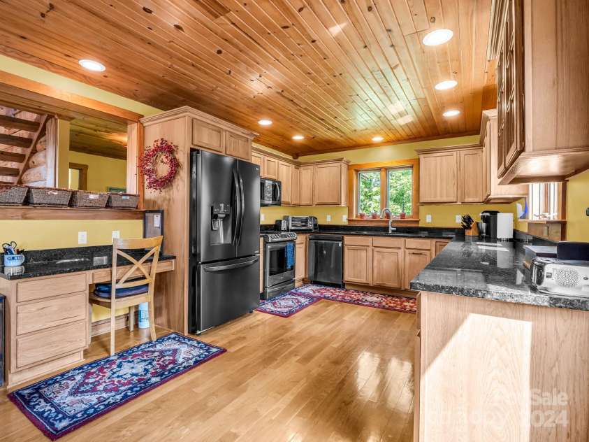 181 Highland Heights, Lake Lure, NC 28746.  MLS# CAR4183950, YatesRealty ID 1836. Spacious work space kitchen