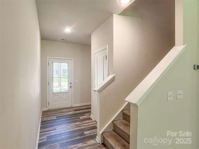 414 1st Avenue None, Hickory, NC 28602.  MLS# CAR4268983, YatesRealty ID 18360. 