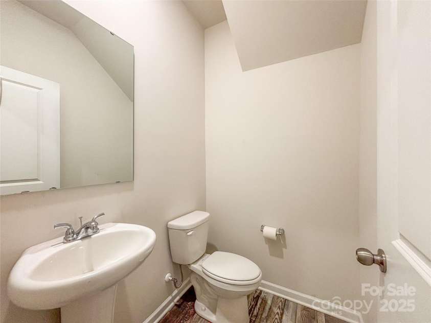 414 1st Avenue None, Hickory, NC 28602.  MLS# CAR4268983, YatesRealty ID 18360. 