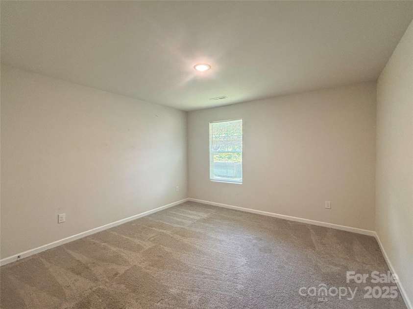 414 1st Avenue None, Hickory, NC 28602.  MLS# CAR4268983, YatesRealty ID 18360. 