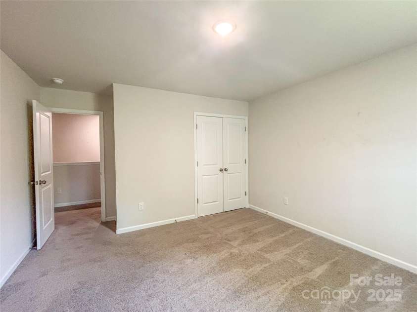 414 1st Avenue None, Hickory, NC 28602.  MLS# CAR4268983, YatesRealty ID 18360. 