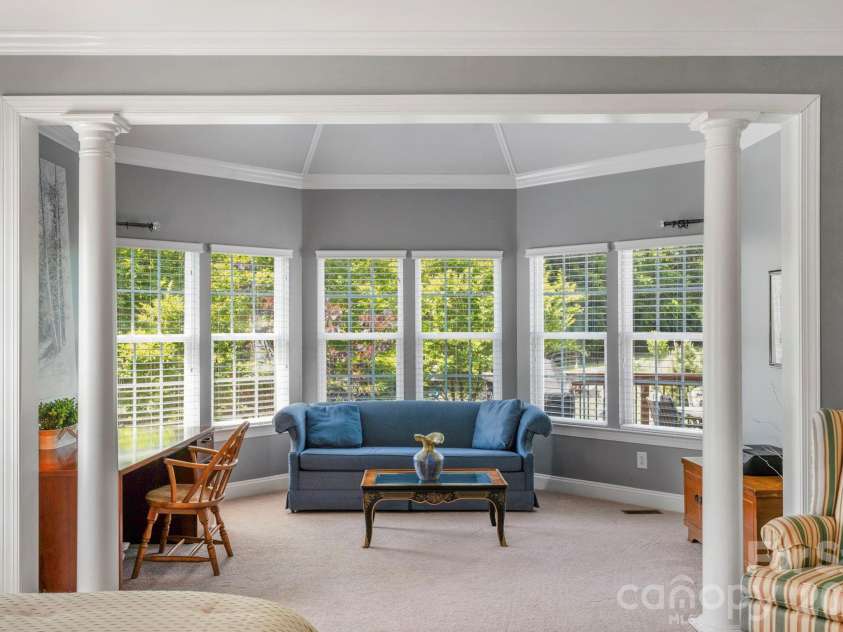 7122 Yellowhorn Trail, Waxhaw, NC 28173.  MLS# CAR4310525, YatesRealty ID 18360. Separate Sitting Room 