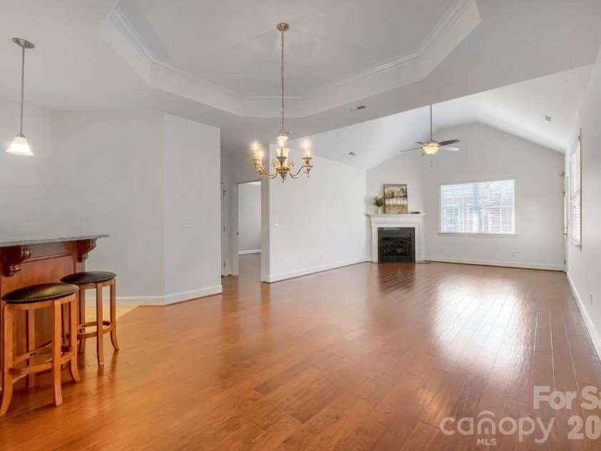 8655 Sonata Court, Denver, NC 28037.  MLS# CAR4363136, YatesRealty ID 18361. Natural Light