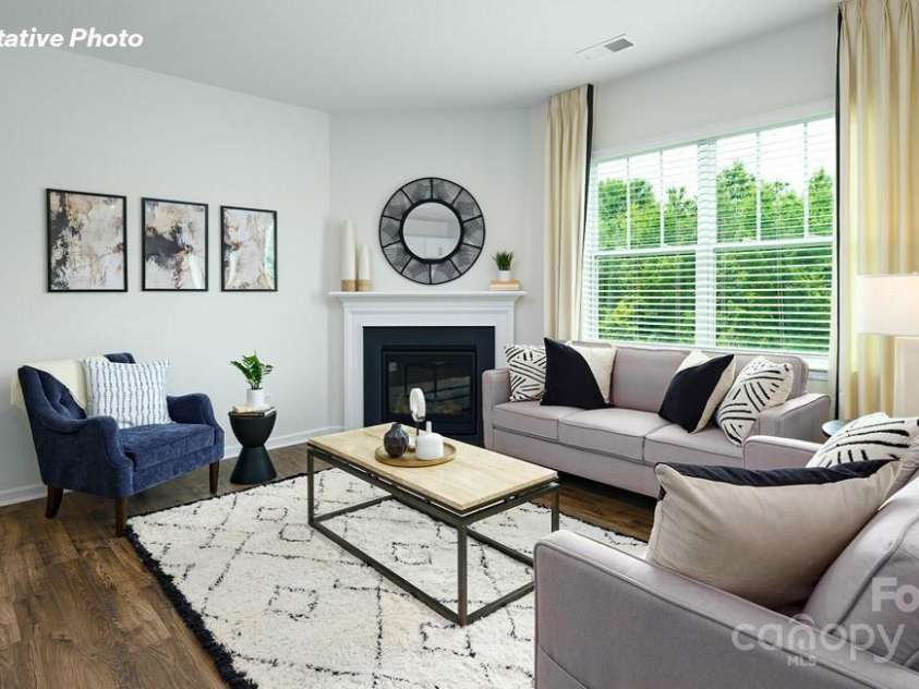 3735 Coleman Drive, Charlotte, NC 28215.  MLS# CAR4269025, YatesRealty ID 18362. 