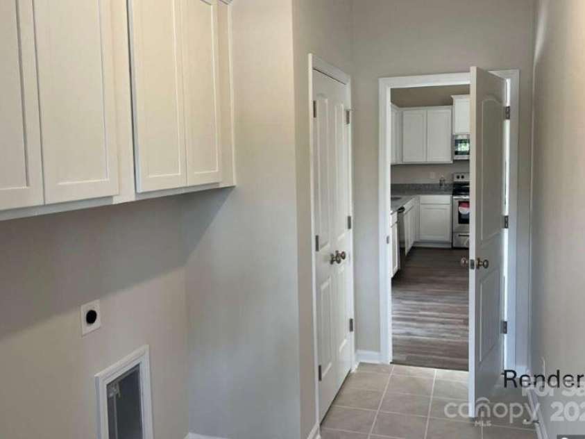 135 Wildwood Way, Lake Toxaway, NC 28747.  MLS# CAR4267132, YatesRealty ID 18363. 