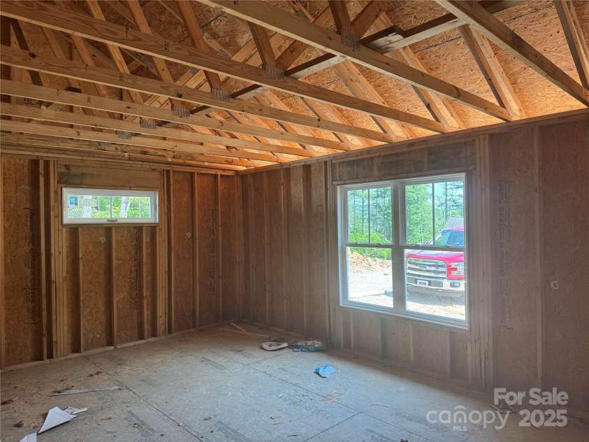 135 Wildwood Way, Lake Toxaway, NC 28747.  MLS# CAR4267132, YatesRealty ID 18363. 