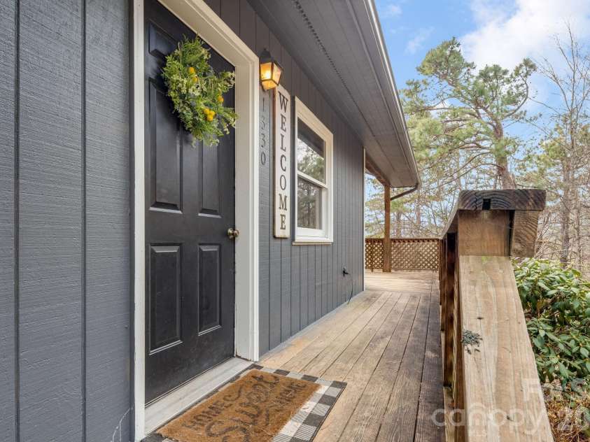 1330 Maple Springs Drive, Waynesville, NC 28785.  MLS# CAR4346066, YatesRealty ID 18364. 