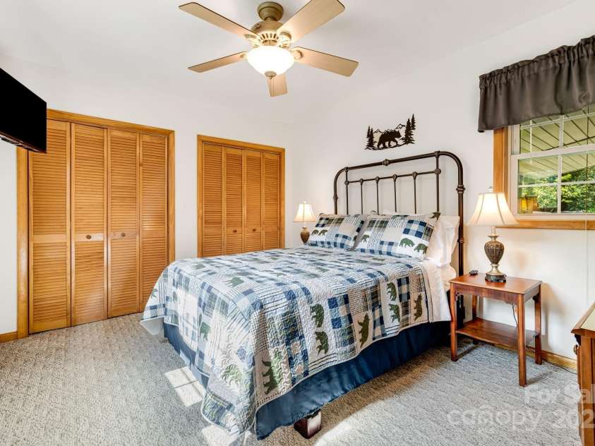 2763 Crabtree Road, Spruce Pine, NC 28777.  MLS# CAR4264759, YatesRealty ID 18367. 