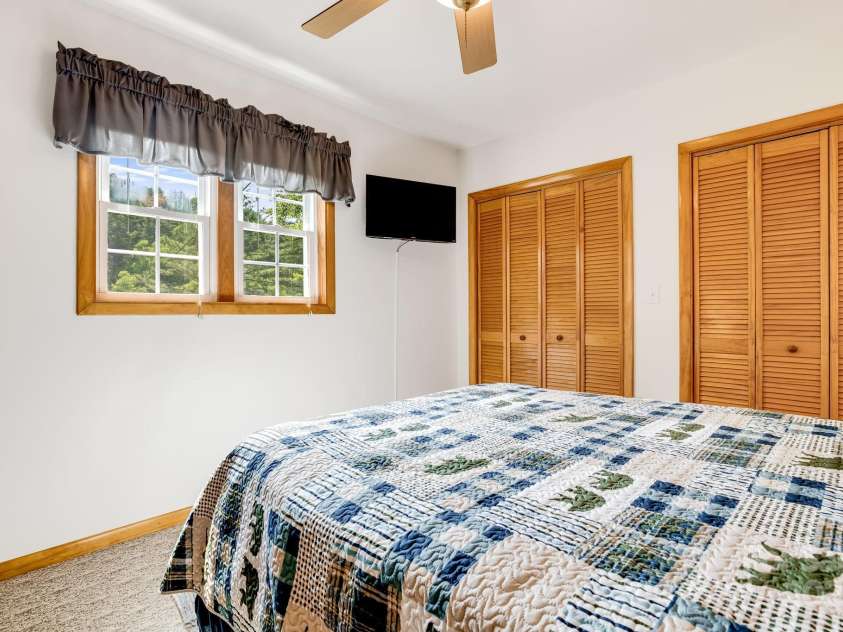 2763 Crabtree Road, Spruce Pine, NC 28777.  MLS# CAR4264759, YatesRealty ID 18367. 