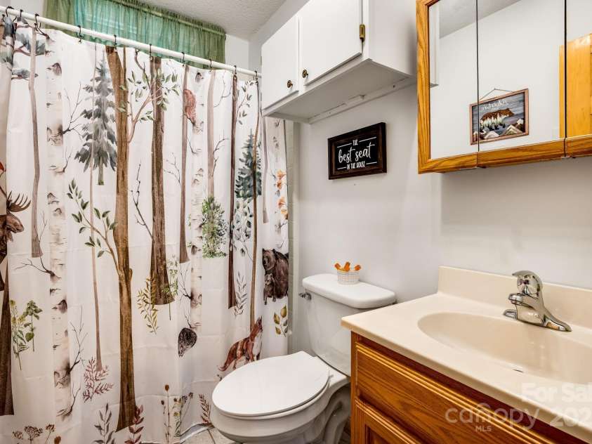 2763 Crabtree Road, Spruce Pine, NC 28777.  MLS# CAR4264759, YatesRealty ID 18367. 