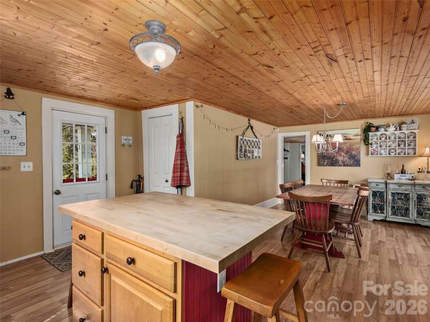608 Evans Road, Canton, NC 28716.  MLS# CAR4357794, YatesRealty ID 18367. 