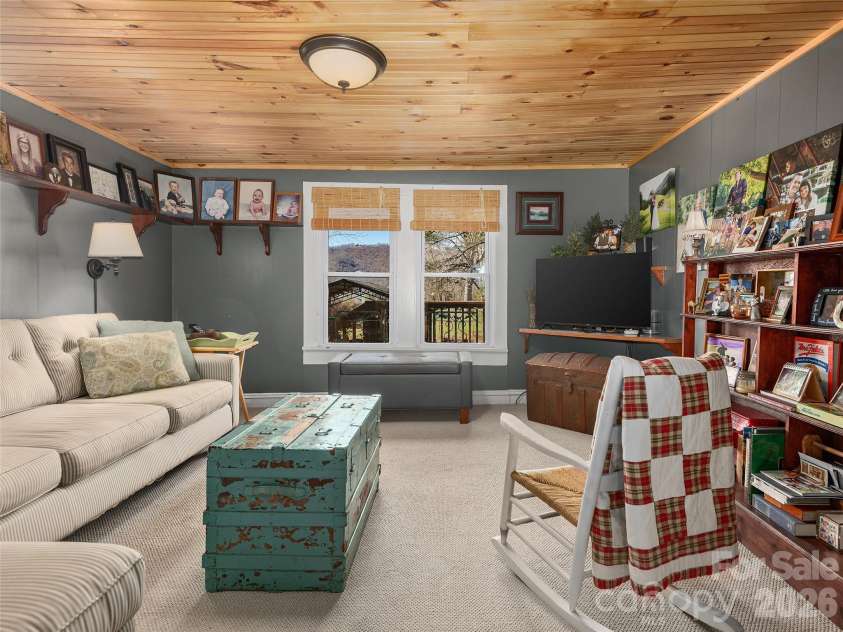 608 Evans Road, Canton, NC 28716.  MLS# CAR4357794, YatesRealty ID 18367. 