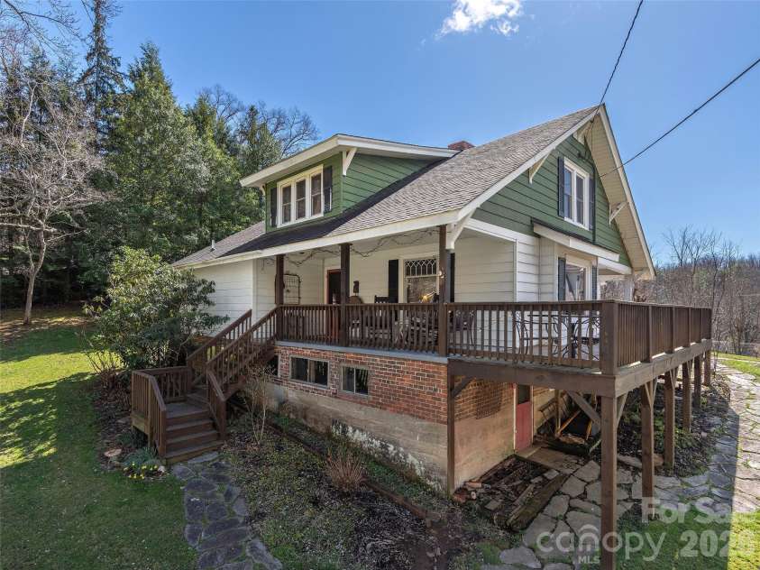 608 Evans Road, Canton, NC 28716.  MLS# CAR4357794, YatesRealty ID 18367. 