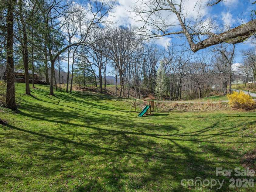 608 Evans Road, Canton, NC 28716.  MLS# CAR4357794, YatesRealty ID 18367. 