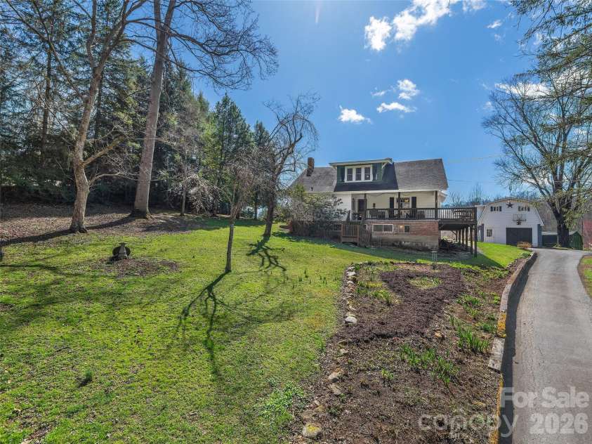 608 Evans Road, Canton, NC 28716.  MLS# CAR4357794, YatesRealty ID 18367. 