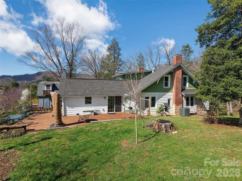 608 Evans Road, Canton, NC 28716.  MLS# CAR4357794, YatesRealty ID 18367. 