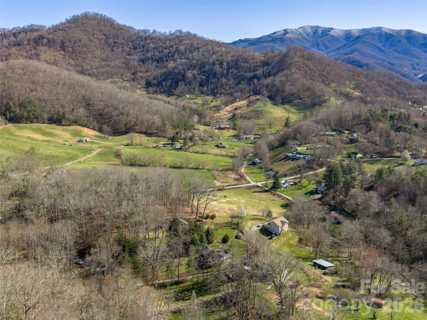 608 Evans Road, Canton, NC 28716.  MLS# CAR4357794, YatesRealty ID 18367. 