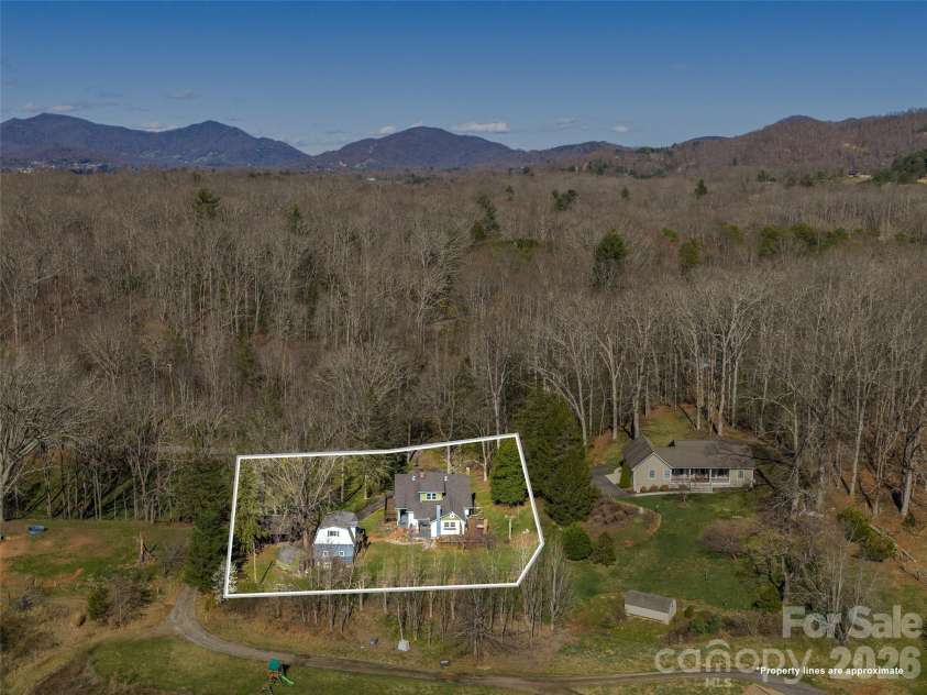 608 Evans Road, Canton, NC 28716.  MLS# CAR4357794, YatesRealty ID 18367. 