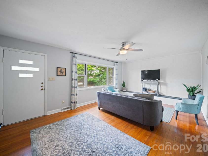 36 Acton Woods Road, Candler, NC 28715.  MLS# CAR4373953, YatesRealty ID 18368. 