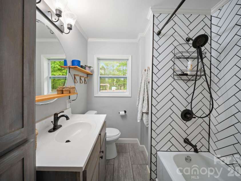 36 Acton Woods Road, Candler, NC 28715.  MLS# CAR4373953, YatesRealty ID 18368. 