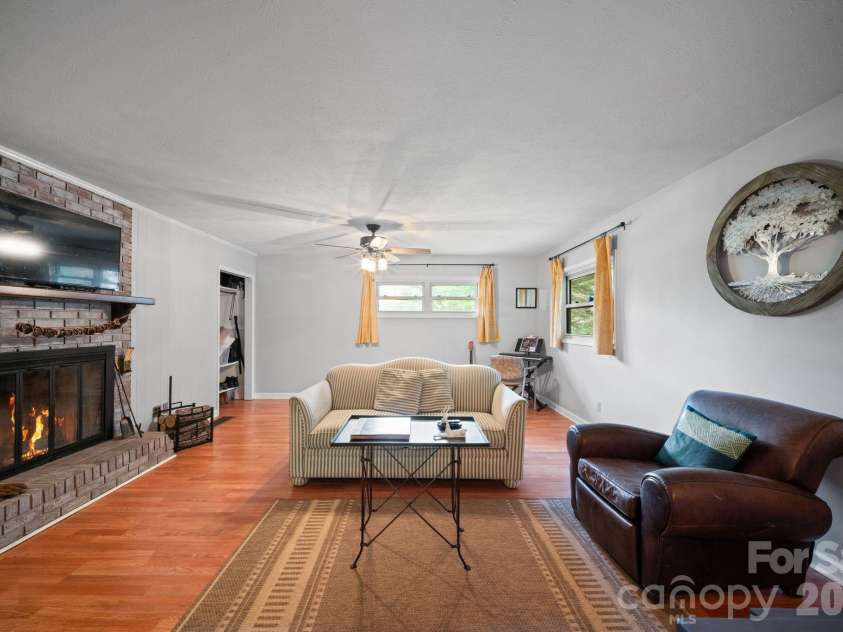 36 Acton Woods Road, Candler, NC 28715.  MLS# CAR4373953, YatesRealty ID 18368. 