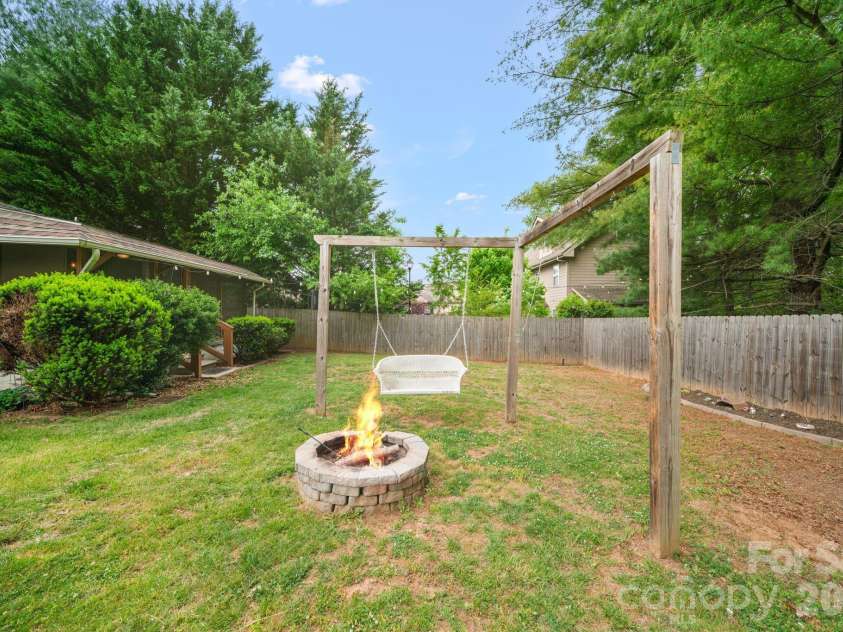 36 Acton Woods Road, Candler, NC 28715.  MLS# CAR4373953, YatesRealty ID 18368. 