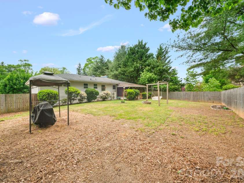 36 Acton Woods Road, Candler, NC 28715.  MLS# CAR4373953, YatesRealty ID 18368. 