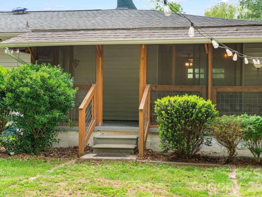 36 Acton Woods Road, Candler, NC 28715.  MLS# CAR4373953, YatesRealty ID 18368. 