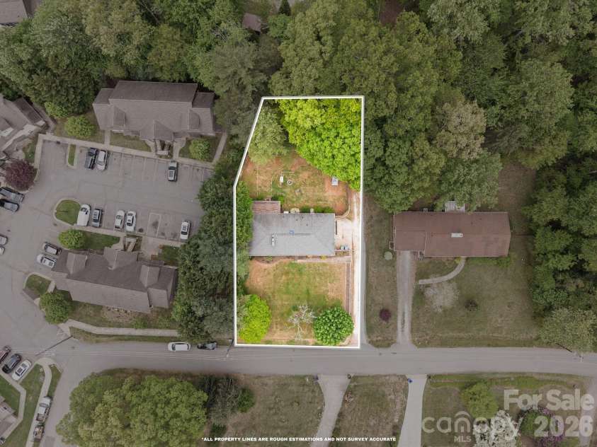 36 Acton Woods Road, Candler, NC 28715.  MLS# CAR4373953, YatesRealty ID 18368. 