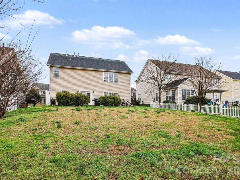 4005 Magna Lane, Indian Trail, NC 28079.  MLS# CAR4344092, YatesRealty ID 18369. 