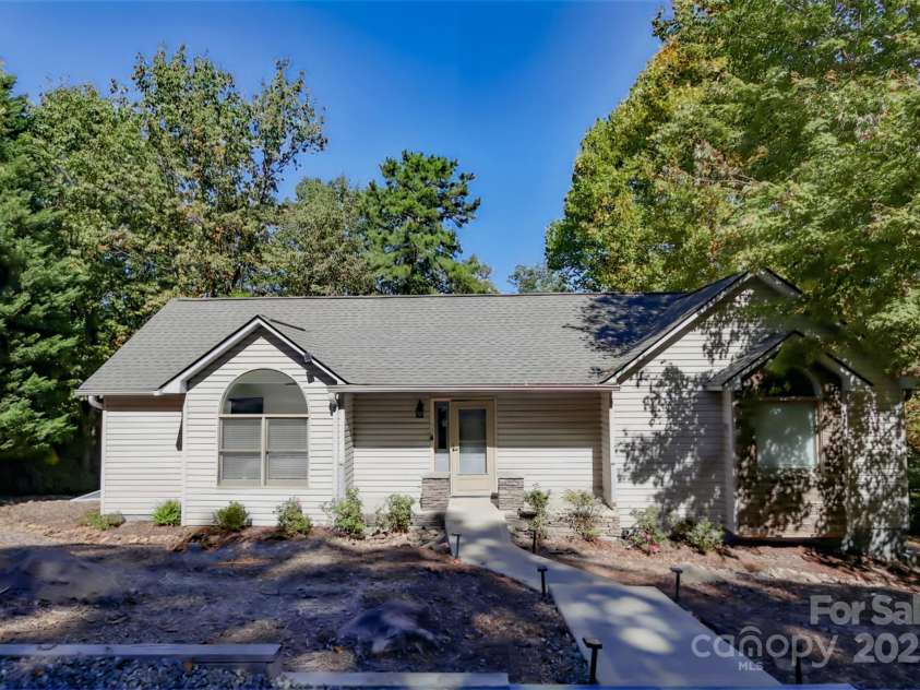 110 Lakewood Drive, Lake Lure, NC 28746.  MLS# CAR4302766, YatesRealty ID 1837. 