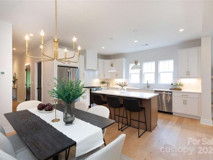 1728 Dallas Avenue, Charlotte, NC 28205.  MLS# CAR4267461, YatesRealty ID 18370. 