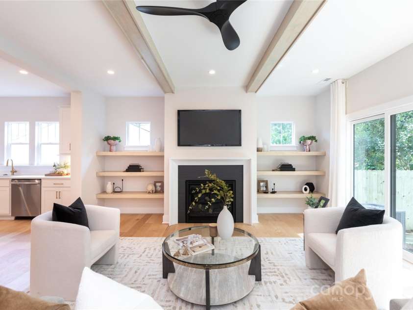 1728 Dallas Avenue, Charlotte, NC 28205.  MLS# CAR4267461, YatesRealty ID 18370. 
