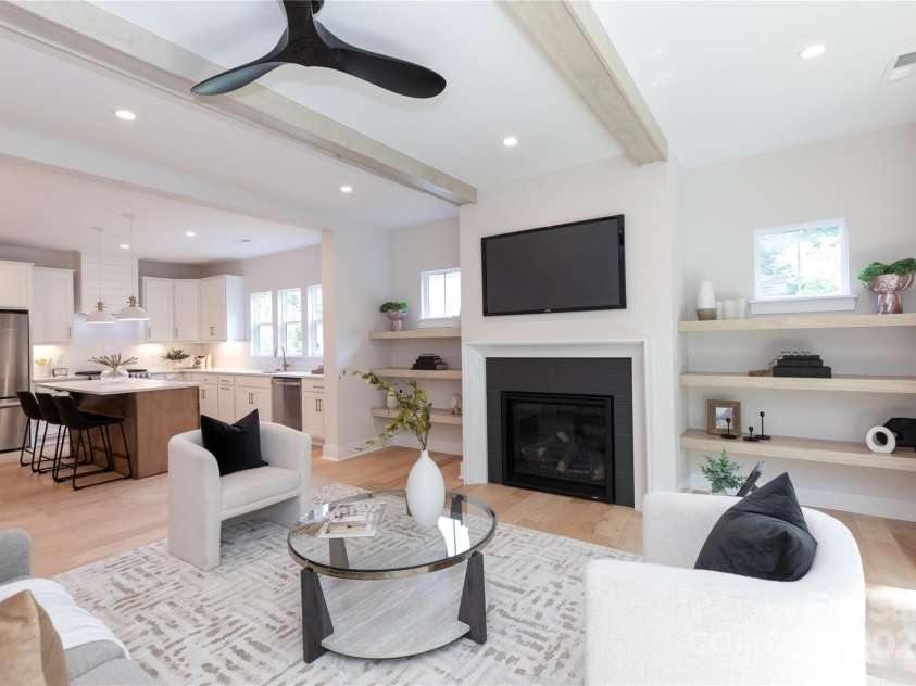1728 Dallas Avenue, Charlotte, NC 28205.  MLS# CAR4267461, YatesRealty ID 18370. 