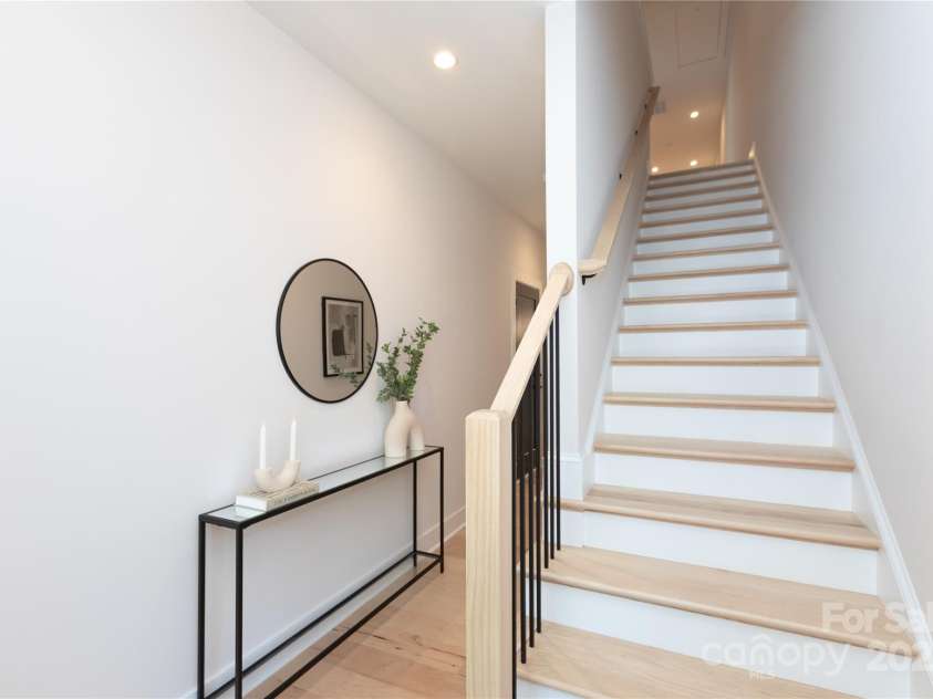 1728 Dallas Avenue, Charlotte, NC 28205.  MLS# CAR4267461, YatesRealty ID 18370. 