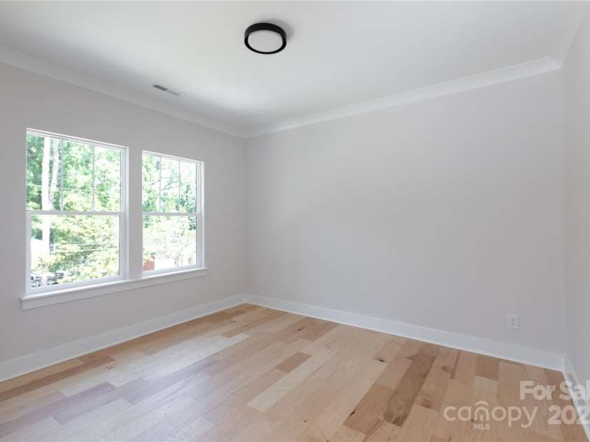 1728 Dallas Avenue, Charlotte, NC 28205.  MLS# CAR4267461, YatesRealty ID 18370. 