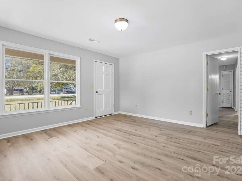 3230 Innes Street, Salisbury, NC 28144.  MLS# CAR4313094, YatesRealty ID 18370. 